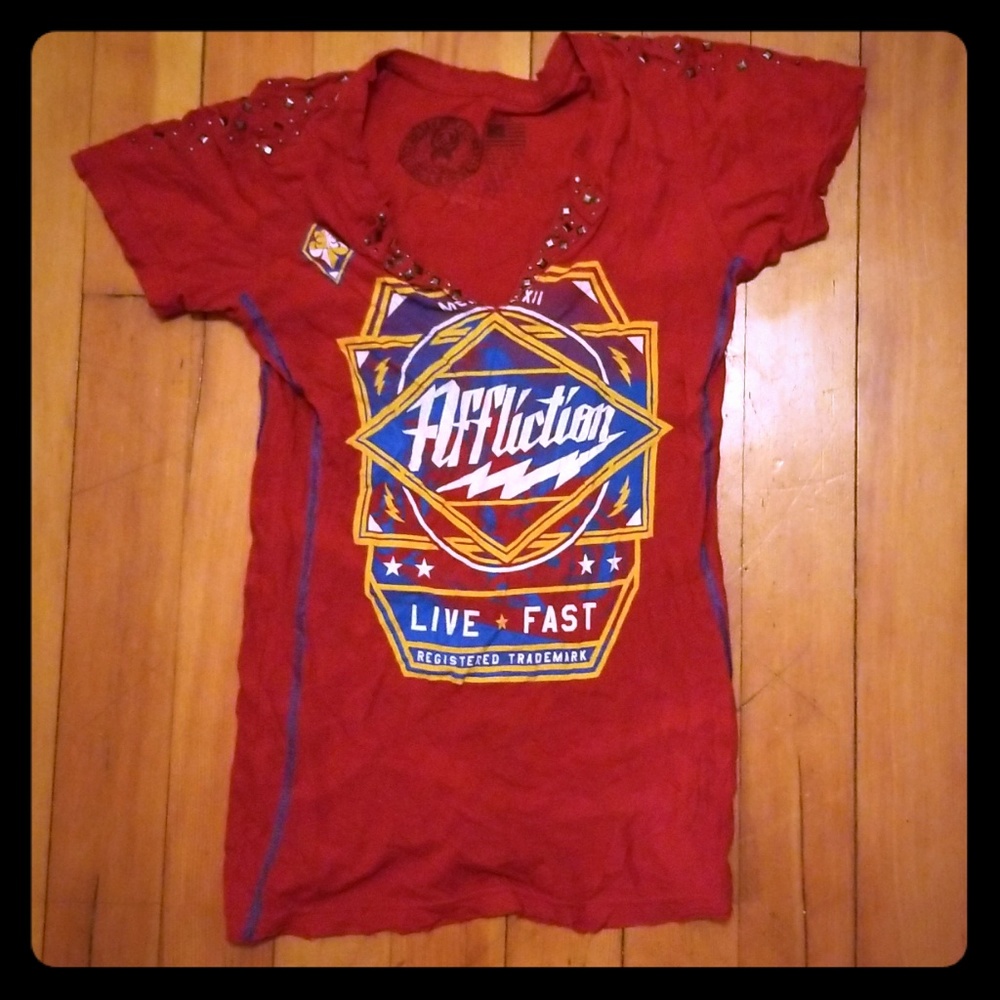 Affliction tee shirt S